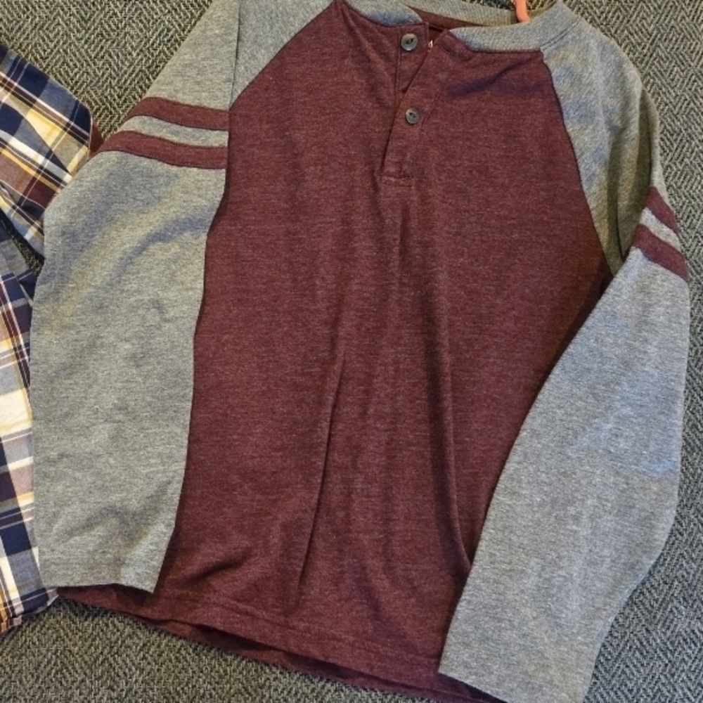 The Children's Place Burgundy and Gray Long Sleeve Tee